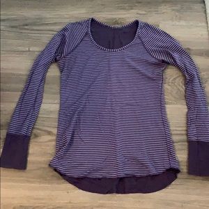 Reversible lulu long sleeve with thumb holes